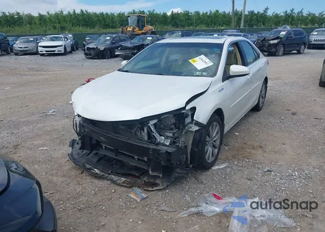 2016 Toyota Camry Xle z USA, uszkodzony, nr VIN 4T1BD1FK2GU191222